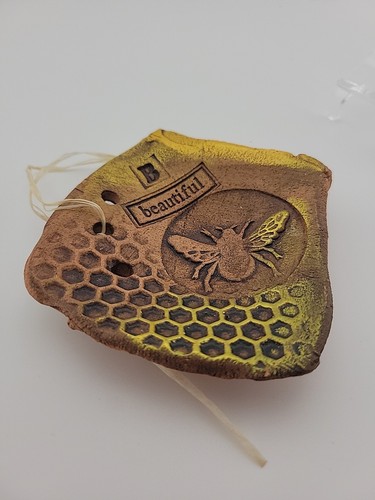 New handcrafted bee - new,